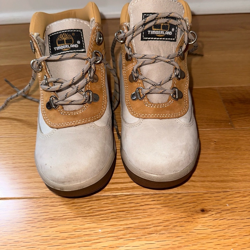 Timberland boys winter boots. Worn once!  Perfect conditon.